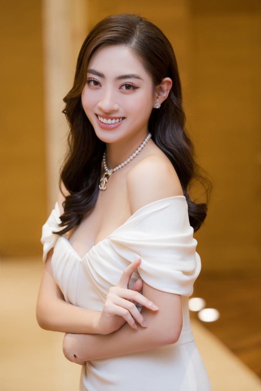Hoa hậu Lương Thùy Linh tiết lộ dự định sau khi lấy chồng - Ảnh 1 Hoa hậu Lương Thùy Linh tiết lộ dự định sau khi lấy chồng - Ảnh 1