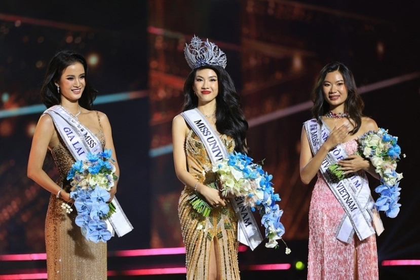 Khoảnh khắc đăng quang của Miss Universe Vietnam 2023 Bùi Quỳnh Hoa. Ảnh: Chụp màn hình Khoảnh khắc đăng quang của Miss Universe Vietnam 2023 Bùi Quỳnh Hoa. Ảnh: Chụp màn hình