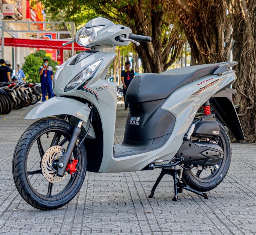 Mẫu xe máy của Yamaha: Hàng nhập khẩu, giá bán 38 triệu, 'quyết' chơi lớn đối đầu với Honda Vision - Ảnh 4