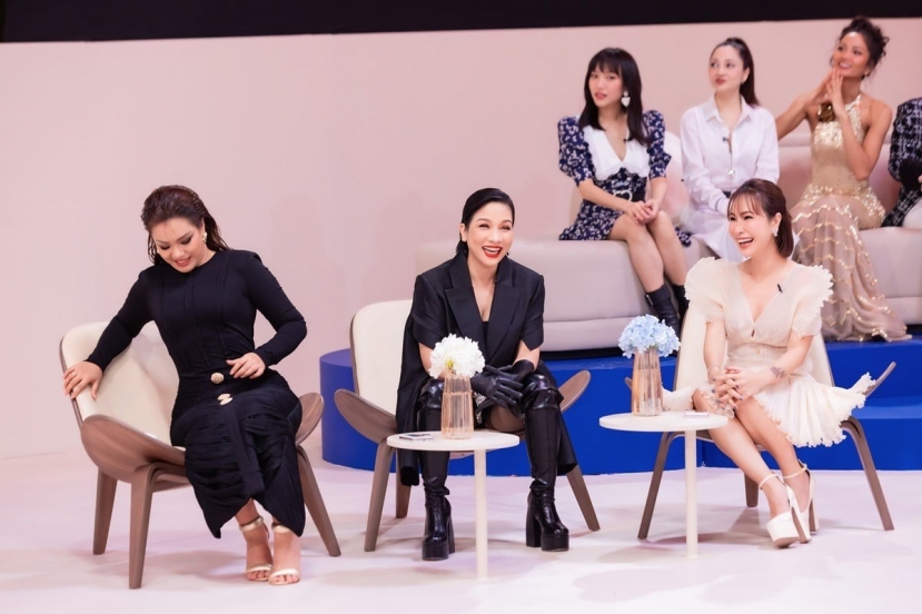 Diva Mỹ Linh không hề hay biết chuyện Lệ Quyên hẹn hò với Lâm Bảo Châu. Ảnh: Chụp màn hình Diva Mỹ Linh không hề hay biết chuyện Lệ Quyên hẹn hò với Lâm Bảo Châu. Ảnh: Chụp màn hình