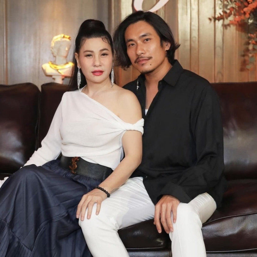 Cát Phượng - Kiều Minh Tuấn từng là cặp đôi hạnh phúc và ngọt ngào. Ảnh: FBNV Cát Phượng - Kiều Minh Tuấn từng là cặp đôi hạnh phúc và ngọt ngào. Ảnh: FBNV