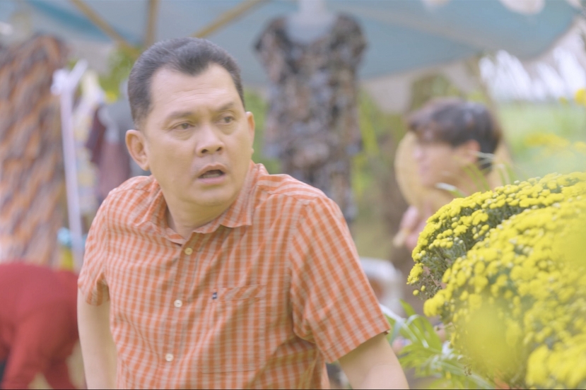 Nghệ sĩ Hữu Châu trong phim ngắn của học trò Minh Dự. Ảnh: Internet. Nghệ sĩ Hữu Châu trong phim ngắn của học trò Minh Dự. Ảnh: Internet.
