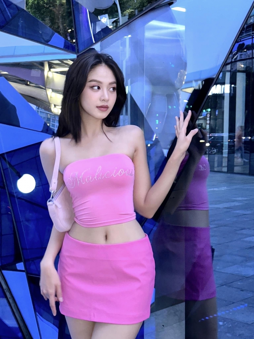 Thanh Thủy công khai nâng ngực sau khi đăng quang Hoa hậu. Ảnh: FB Huỳnh Thị Thanh Thủy. Thanh Thủy công khai nâng ngực sau khi đăng quang Hoa hậu. Ảnh: FB Huỳnh Thị Thanh Thủy.