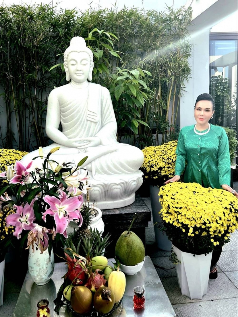 Nghệ sĩ Việt Hương. Ảnh: FB Việt Hương. Nghệ sĩ Việt Hương. Ảnh: FB Việt Hương.