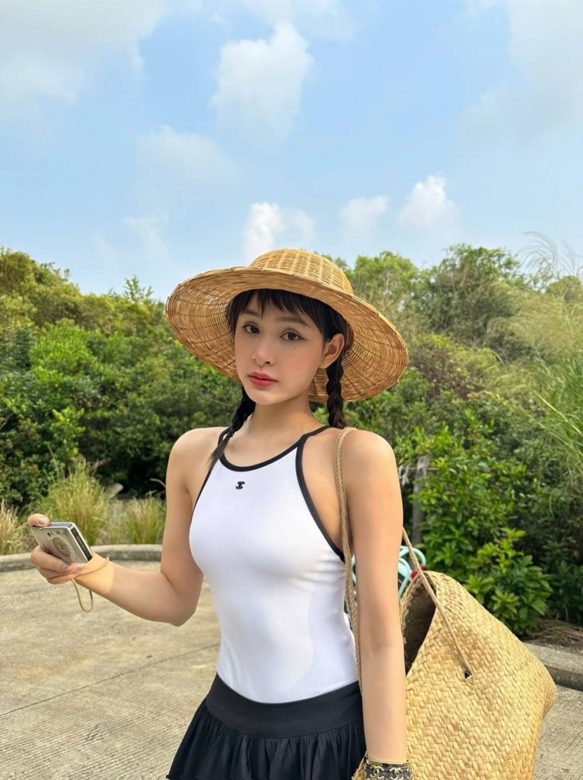 Hình ảnh mới nhất của Hiền Hồ. Ảnh Fb Hiền Hồ. Hình ảnh mới nhất của Hiền Hồ. Ảnh Fb Hiền Hồ.