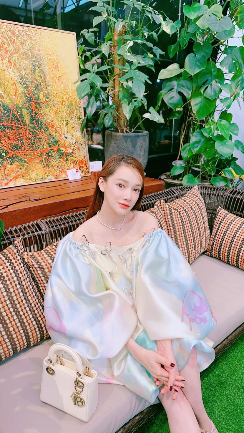 Nhan sắc rạng rỡ của Nhã Phương. Ảnh: FB Nhã Phương Nhan sắc rạng rỡ của Nhã Phương. Ảnh: FB Nhã Phương