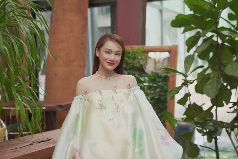 Nhã Phương khoe nhan sắc rạng rỡ ở tháng cuối thai kỳ, hé lộ điều đặc biệt - Ảnh 1 Nhã Phương khoe nhan sắc rạng rỡ ở tháng cuối thai kỳ, hé lộ điều đặc biệt - Ảnh 1