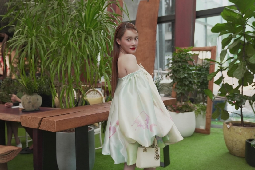 Nhan sắc Nhã Phương qua loạt ảnh chưa chỉnh sửa. Ảnh: FB Nhã Phương Nhan sắc Nhã Phương qua loạt ảnh chưa chỉnh sửa. Ảnh: FB Nhã Phương