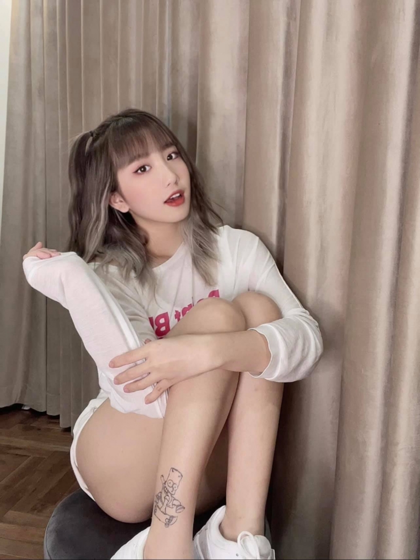 Hotgirl TikTok Lê Thị Khánh Huyền rút ra bài học cho bản thân sau khi nổi tiếng quá sớm - Ảnh 2 Hotgirl TikTok Lê Thị Khánh Huyền rút ra bài học cho bản thân sau khi nổi tiếng quá sớm - Ảnh 2