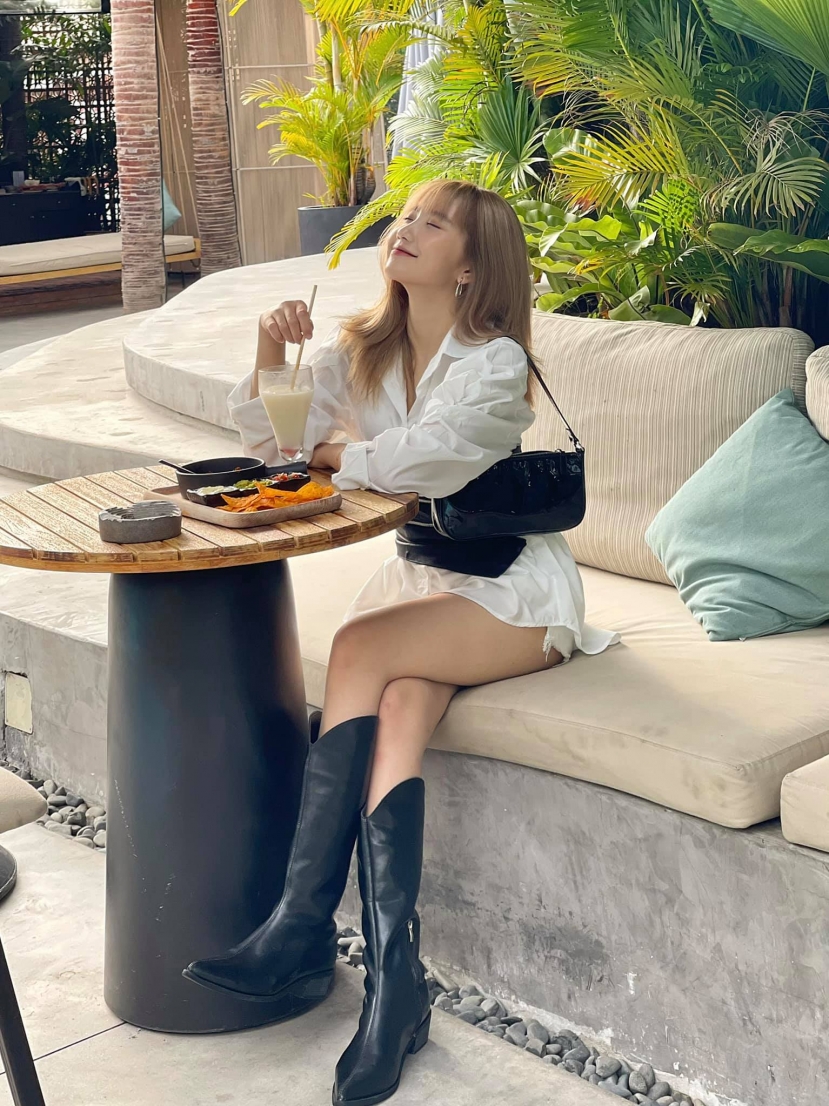 Hotgirl TikTok Lê Thị Khánh Huyền rút ra bài học cho bản thân sau khi nổi tiếng quá sớm - Ảnh 5 Hotgirl TikTok Lê Thị Khánh Huyền rút ra bài học cho bản thân sau khi nổi tiếng quá sớm - Ảnh 5