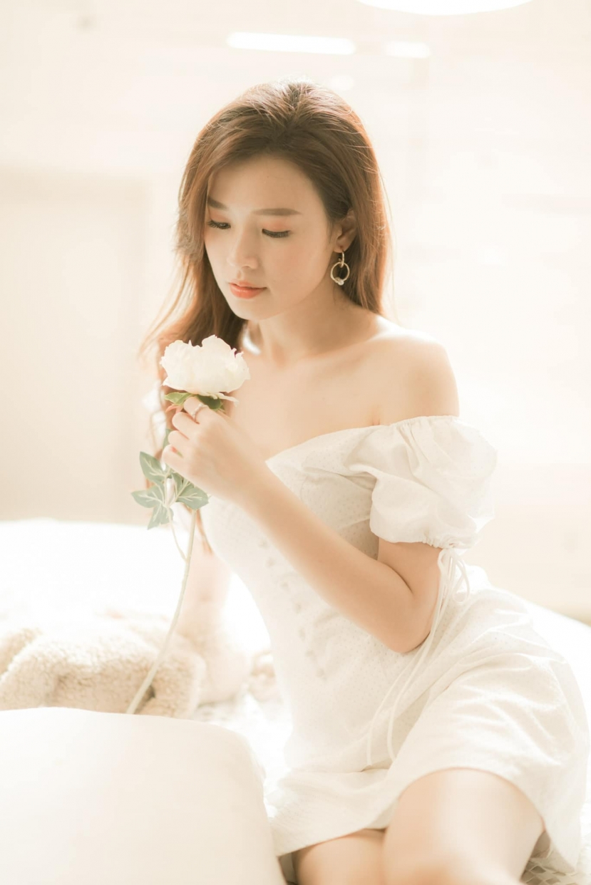 Midu là mỹ nhân xinh đẹp của showbiz Việt. Midu là mỹ nhân xinh đẹp của showbiz Việt.