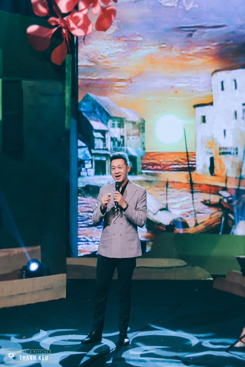 Anh Tuấn - MC ăn ý với Diễm Quỳnh ở VTV 'hack tuổi' đỉnh cao ở U50, kín tiếng trong 2 cuộc hôn nhân - Ảnh 3 Anh Tuấn - MC ăn ý với Diễm Quỳnh ở VTV 'hack tuổi' đỉnh cao ở U50, kín tiếng trong 2 cuộc hôn nhân - Ảnh 3