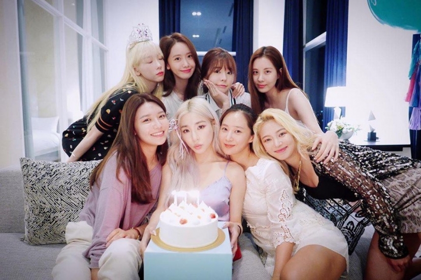 Loạt sao Kbiz đình đám xem phim 'đen': Trưởng nhóm BTS, SNSD, T-ara tò mò đến trùm cuối ngây thơ ai ngờ cũng sa đà - Ảnh 3 Loạt sao Kbiz đình đám xem phim 'đen': Trưởng nhóm BTS, SNSD, T-ara tò mò đến trùm cuối ngây thơ ai ngờ cũng sa đà - Ảnh 3