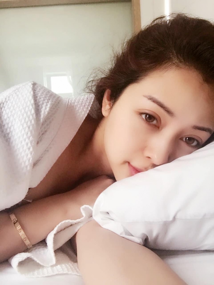 Ai nhận ra đây chính là bà mẹ 4 con. Ảnh FBNV Ai nhận ra đây chính là bà mẹ 4 con. Ảnh FBNV