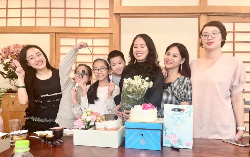 Những biểu cảm nhí nhảnh của BTV Hoài Anh khiến dân tình thích thú. Những biểu cảm nhí nhảnh của BTV Hoài Anh khiến dân tình thích thú.