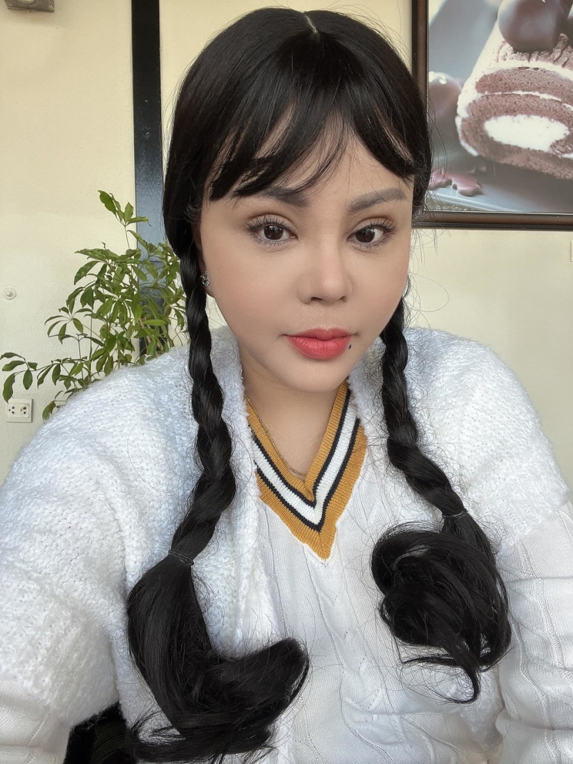 Lê Giang gây sốt với màn 'hack tuổi' đỉnh cao. Ảnh FBNV Lê Giang gây sốt với màn 'hack tuổi' đỉnh cao. Ảnh FBNV