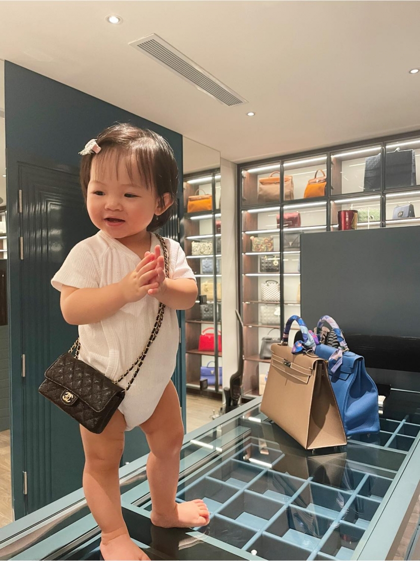 Mẹ Đàm Thu Trang chốt câu chắc nịch về điểm cháu ngoại không giống Cường Đô la - Ảnh 1 Mẹ Đàm Thu Trang chốt câu chắc nịch về điểm cháu ngoại không giống Cường Đô la - Ảnh 1