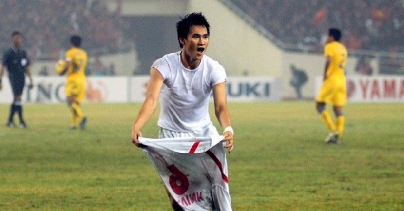 Công Vinh và khoảnh khắc vỡ òa khi đối đầu với Thái Lan tại chung kết AFF Cup 2008. Ảnh: AFF Công Vinh và khoảnh khắc vỡ òa khi đối đầu với Thái Lan tại chung kết AFF Cup 2008. Ảnh: AFF