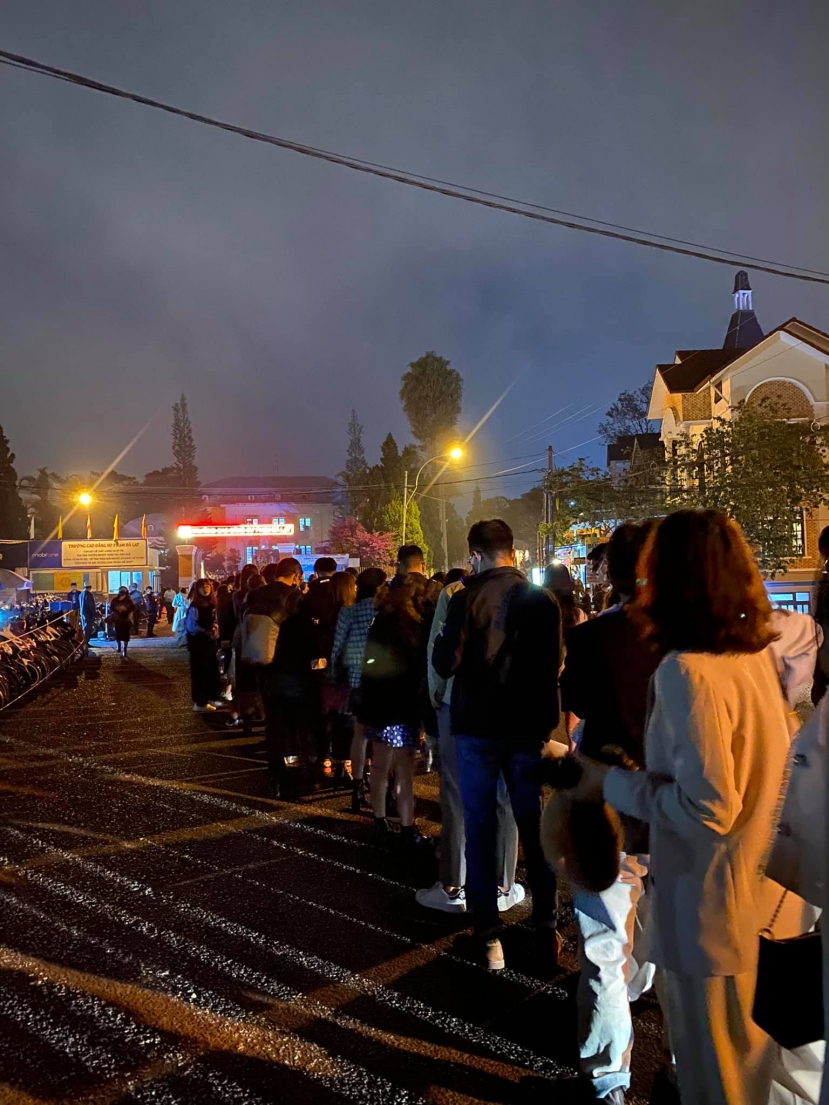 Sau đêm concert, Hà Anh Tuấn bỗng tự 'vạch áo cho người xem lưng': Là người ích kỷ 'cả thèm chóng chán' trong tình yêu - Ảnh 3 Sau đêm concert, Hà Anh Tuấn bỗng tự 'vạch áo cho người xem lưng': Là người ích kỷ 'cả thèm chóng chán' trong tình yêu - Ảnh 3