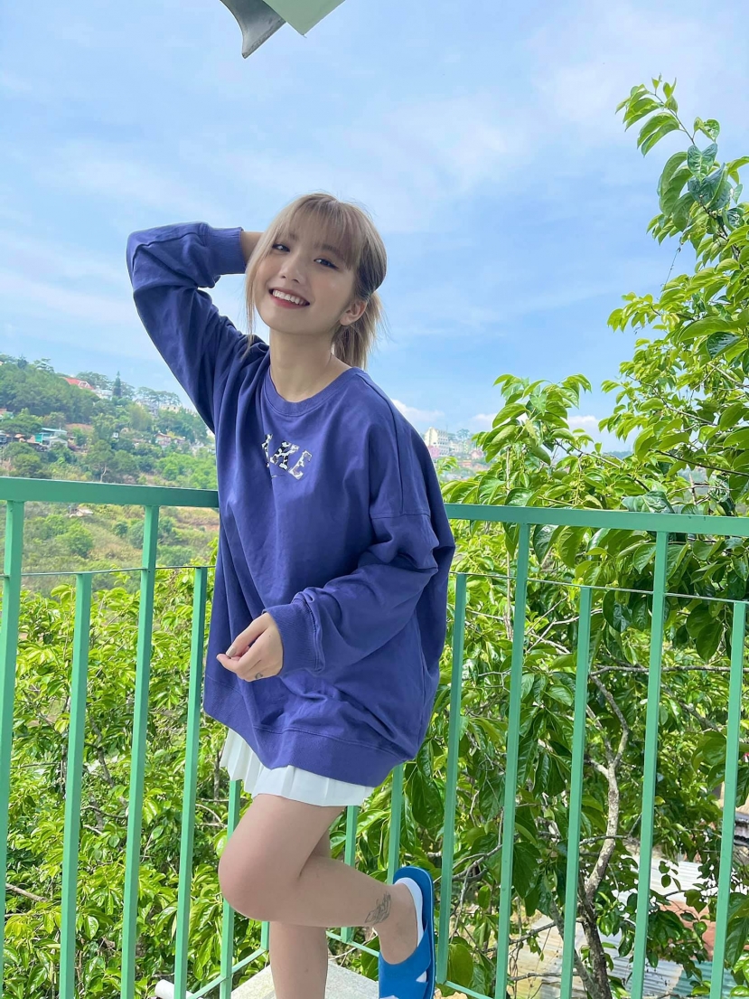 Nhiều người mong luôn được nhìn thấy hình ảnh trong sáng của cô như thế này! Ảnh: Facebook Nhiều người mong luôn được nhìn thấy hình ảnh trong sáng của cô như thế này! Ảnh: Facebook