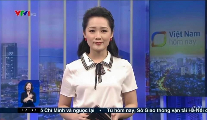 BTV Thu Hà là người đẹp trẻ nhất ngồi dẫn chương trình Thời sự 19h. Ảnh: Internet BTV Thu Hà là người đẹp trẻ nhất ngồi dẫn chương trình Thời sự 19h. Ảnh: Internet