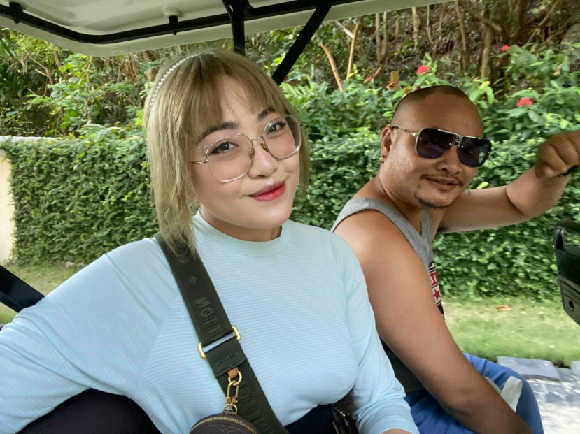 Lương Minh Trang và Vinh Râu chính thức đường ai nấy đi sau thời gian chung sống. Ảnh: Internet Lương Minh Trang và Vinh Râu chính thức đường ai nấy đi sau thời gian chung sống. Ảnh: Internet