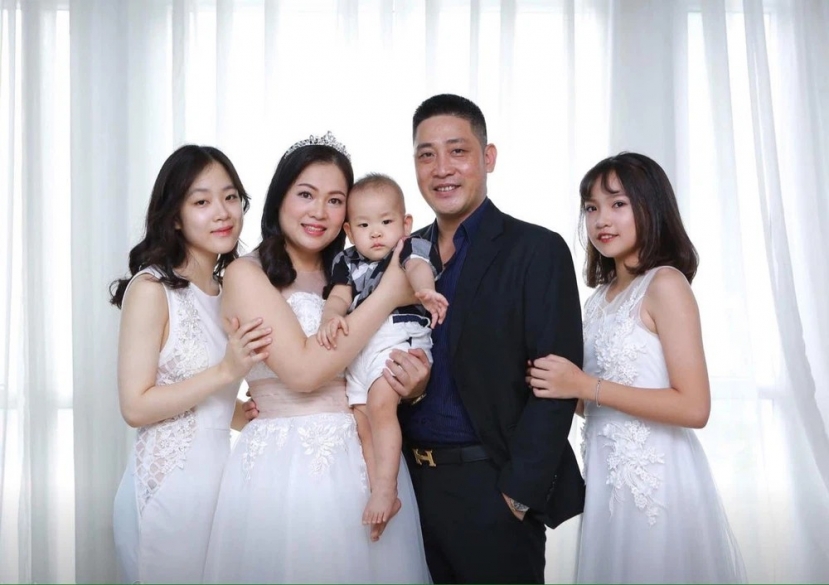 Thông tin ít biết về bà xã kém tuổi của 'lão Tấn' trong Hương vị tình thân - Ảnh 1 Thông tin ít biết về bà xã kém tuổi của 'lão Tấn' trong Hương vị tình thân - Ảnh 1