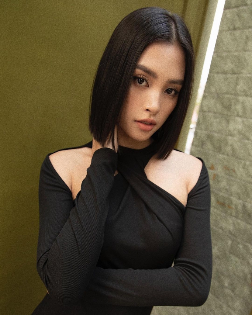 Ở một góc nào đó, nhiều người nhận ra Tăng Thanh Hà lại na ná Tiểu Vy. Ảnh: Internet Ở một góc nào đó, nhiều người nhận ra Tăng Thanh Hà lại na ná Tiểu Vy. Ảnh: Internet