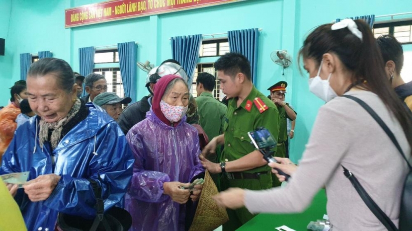 Công an yêu cầu thu thập chứng cứ, điều tra hoạt động từ thiện của Thủy Tiên. Ảnh: Internet Công an yêu cầu thu thập chứng cứ, điều tra hoạt động từ thiện của Thủy Tiên. Ảnh: Internet
