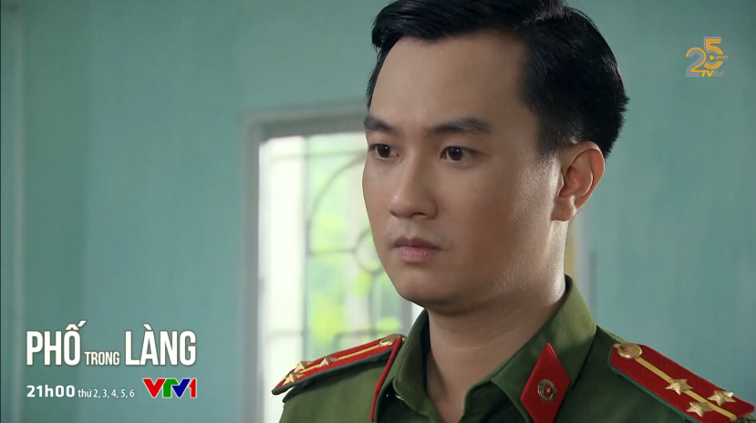 Nam nhiều suy tư sau chuyến viếng thăm của người yêu cũ. Ảnh chụp màn hình Nam nhiều suy tư sau chuyến viếng thăm của người yêu cũ. Ảnh chụp màn hình