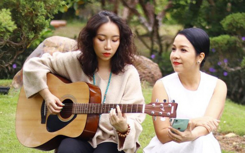 Nữ ca sĩ Mỹ Linh và con gái Mỹ Anh. Ảnh: Internet Nữ ca sĩ Mỹ Linh và con gái Mỹ Anh. Ảnh: Internet