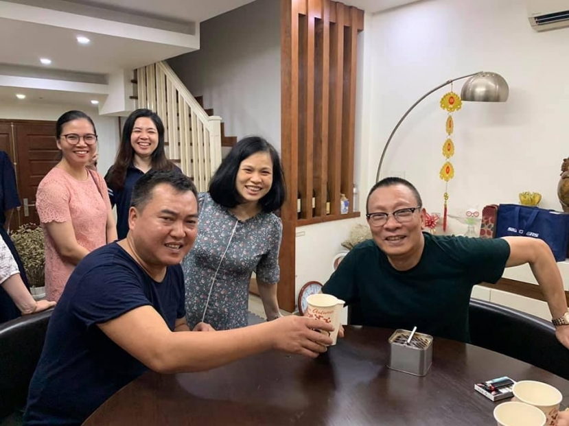 Những hình ảnh đời thường của nam MC Lại Văn Sâm khi ông đã nghỉ hưu vẫn nhận được sự quan tâm của đông đảo người hâm mộ. Ảnh: Internet Những hình ảnh đời thường của nam MC Lại Văn Sâm khi ông đã nghỉ hưu vẫn nhận được sự quan tâm của đông đảo người hâm mộ. Ảnh: Internet