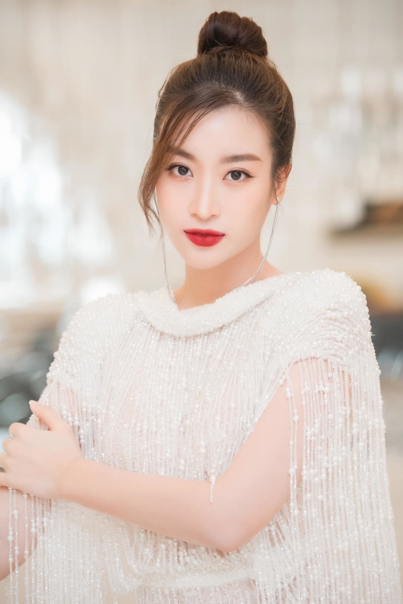 Hoa hậu Đỗ Mỹ Linh lên tiếng về tin đồn lên xe bông. Ảnh: Internet Hoa hậu Đỗ Mỹ Linh lên tiếng về tin đồn lên xe bông. Ảnh: Internet