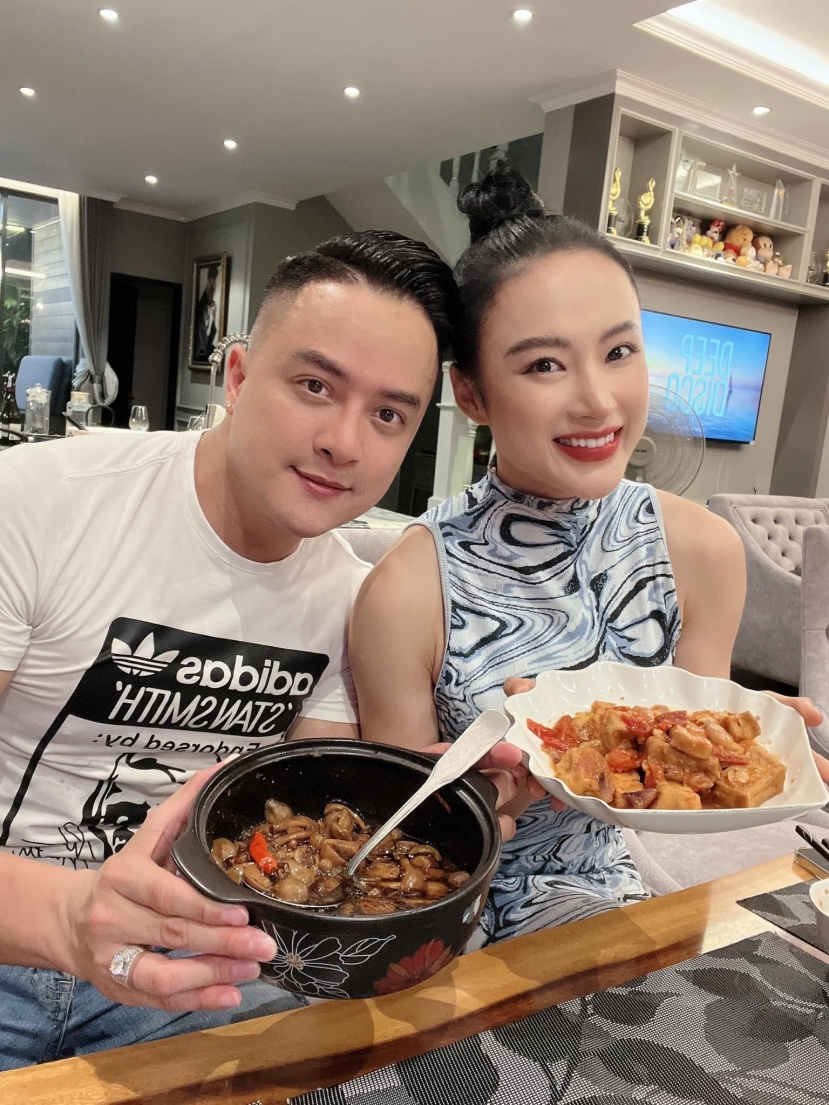 Cao Thái Sơn và Angela Phương Trinh đột ngột chấm dứt tình cảm sau 3 ngày yêu đương. Ảnh: Facebook Cao Thái Sơn và Angela Phương Trinh đột ngột chấm dứt tình cảm sau 3 ngày yêu đương. Ảnh: Facebook