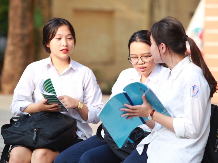 Hà Nội cho phép đổi khu vực tuyển sinh vào lớp 10 THPT công lập, HS được dự tuyển tối đa vào 3 trường Hà Nội cho phép đổi khu vực tuyển sinh vào lớp 10 THPT công lập, HS được dự tuyển tối đa vào 3 trường