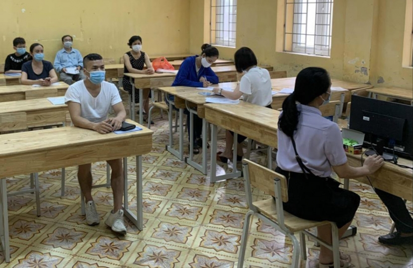 Trường THPT Quang Trung - Đống Đa hỗ trợ phụ huynh học sinh xác nhận nhập học lớp 10 năm học 2021-2022. Trường THPT Quang Trung - Đống Đa hỗ trợ phụ huynh học sinh xác nhận nhập học lớp 10 năm học 2021-2022.