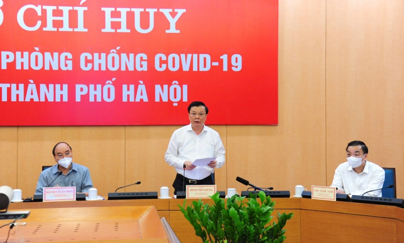 Bí thư Thành ủy Hà Nội Đinh Tiến Dũng phát biểu tại buổi làm việc. Bí thư Thành ủy Hà Nội Đinh Tiến Dũng phát biểu tại buổi làm việc.