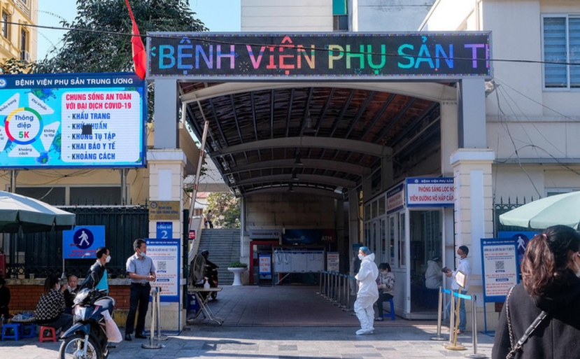 Bệnh viện Phụ sản trung ương trong buổi trưa ngày 3/12. Ảnh: TTT Bệnh viện Phụ sản trung ương trong buổi trưa ngày 3/12. Ảnh: TTT