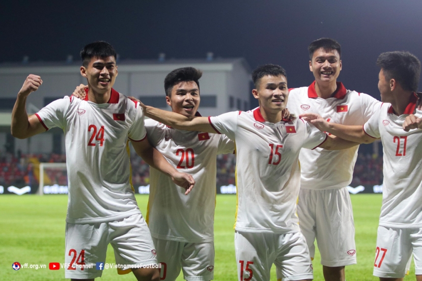 Có thêm viện binh, HLV Đinh Thế Nam cho biết dù U23 Việt Nam có thêm ca mắc Covid-19 nhưng vẫn đủ quân số đăng ký với BTC trong trận bán kết gặp Đông Timor.. Có thêm viện binh, HLV Đinh Thế Nam cho biết dù U23 Việt Nam có thêm ca mắc Covid-19 nhưng vẫn đủ quân số đăng ký với BTC trong trận bán kết gặp Đông Timor..