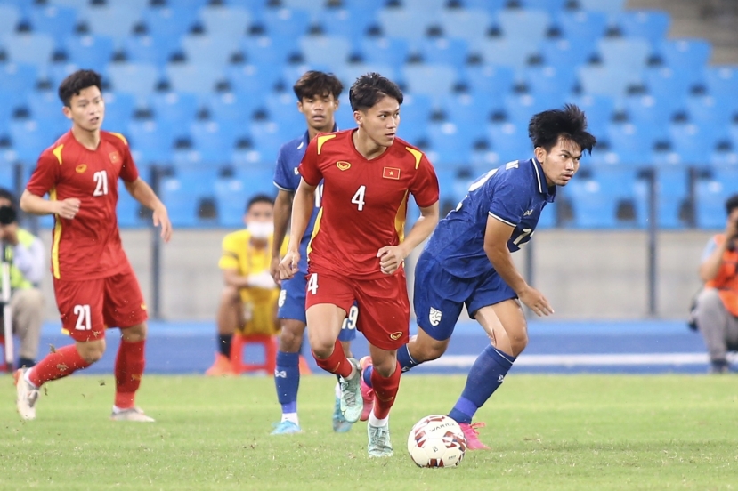 Ghi bàn thắng duy nhất giúp U23 Việt Nam đánh bại U23 Thái Lan với tỷ số 1-0, Bảo Toàn được HLV thể lực tuyển nữ Việt Nam Cedric Roger đánh giá cao và xứng đáng được gọi lên tuyển để chuẩn bị cho kỳ SEA Games sắp tới. Ghi bàn thắng duy nhất giúp U23 Việt Nam đánh bại U23 Thái Lan với tỷ số 1-0, Bảo Toàn được HLV thể lực tuyển nữ Việt Nam Cedric Roger đánh giá cao và xứng đáng được gọi lên tuyển để chuẩn bị cho kỳ SEA Games sắp tới.