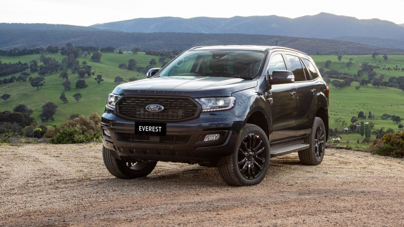 Cận cảnh Ford Everest Sport phiên bản thể thao quyết cạnh tranh cùng Fortuner và Santa Fe - Ảnh 1 Cận cảnh Ford Everest Sport phiên bản thể thao quyết cạnh tranh cùng Fortuner và Santa Fe - Ảnh 1