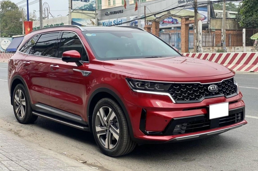 Loạt xe Kia Sorento 'hàng lướt' đẹp như mới bị các chủ xe rao bán - Ảnh 3 Loạt xe Kia Sorento 'hàng lướt' đẹp như mới bị các chủ xe rao bán - Ảnh 3