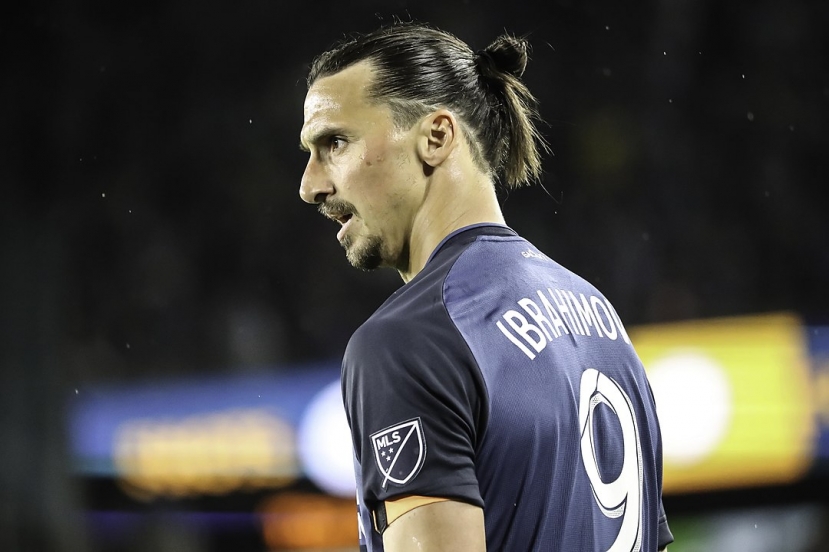 Ibrahimovic nghi vi phạm quy định cấm của FIFA, đối mặt nguy cơ ‘về vườn’ sớm - Ảnh 2 Ibrahimovic nghi vi phạm quy định cấm của FIFA, đối mặt nguy cơ ‘về vườn’ sớm - Ảnh 2