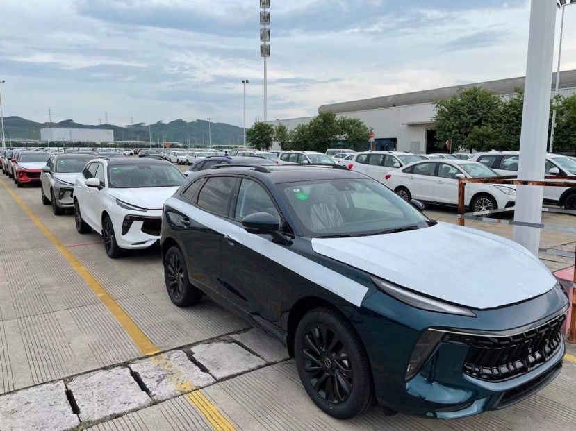 Đếm ngược ngày xe Trung Quốc đổ bộ Việt Nam, giá rẻ thiết kế đẹp ‘đe dọa’ hàng loạt ông lớn - Ảnh 2 Đếm ngược ngày xe Trung Quốc đổ bộ Việt Nam, giá rẻ thiết kế đẹp ‘đe dọa’ hàng loạt ông lớn - Ảnh 2