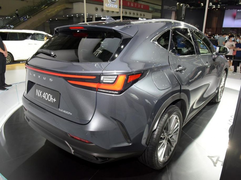 Lexus NX 2022 mới ra mắt tại Trung Quốc: Gần như hoàn hảo nếu không vì một thiếu sót duy nhất - Ảnh 2 Lexus NX 2022 mới ra mắt tại Trung Quốc: Gần như hoàn hảo nếu không vì một thiếu sót duy nhất - Ảnh 2