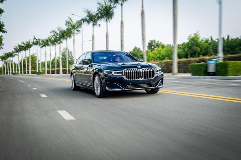 BMW 7-Series xả hàng giảm giá cực sâu, vượt mặt Mercedes trong phân khúc hạng sang tại Việt Nam - Ảnh 1 BMW 7-Series xả hàng giảm giá cực sâu, vượt mặt Mercedes trong phân khúc hạng sang tại Việt Nam - Ảnh 1