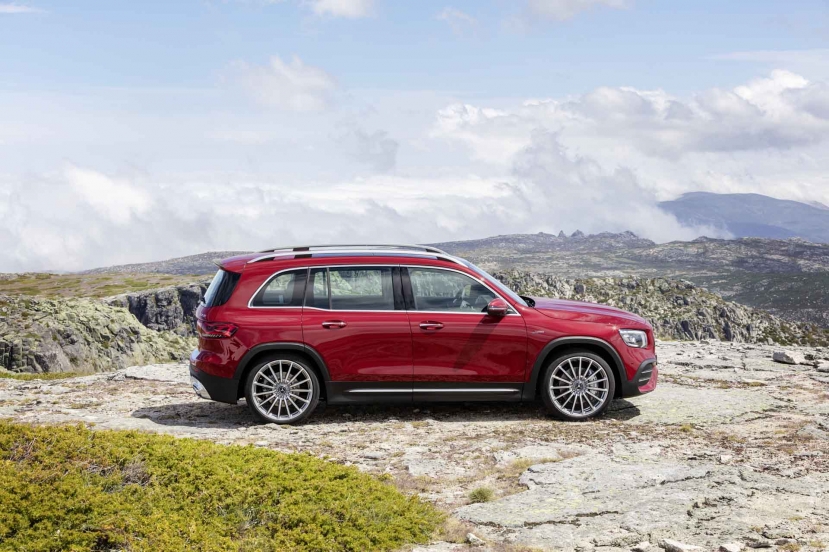 Mercedes-AMG GLB 35 4MATIC chốt giá bán tại Việt Nam, dẫn đầu phân khúc SUV 7 chỗ - Ảnh 3 Mercedes-AMG GLB 35 4MATIC chốt giá bán tại Việt Nam, dẫn đầu phân khúc SUV 7 chỗ - Ảnh 3
