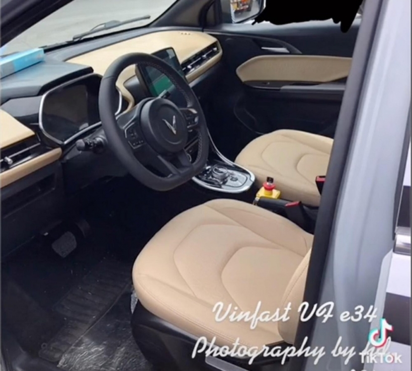 Lộ diện nội thất thực tế bên trong VinFast VF e34, khách đặt mua mới nhìn đã thấy hài lòng - Ảnh 3 Lộ diện nội thất thực tế bên trong VinFast VF e34, khách đặt mua mới nhìn đã thấy hài lòng - Ảnh 3