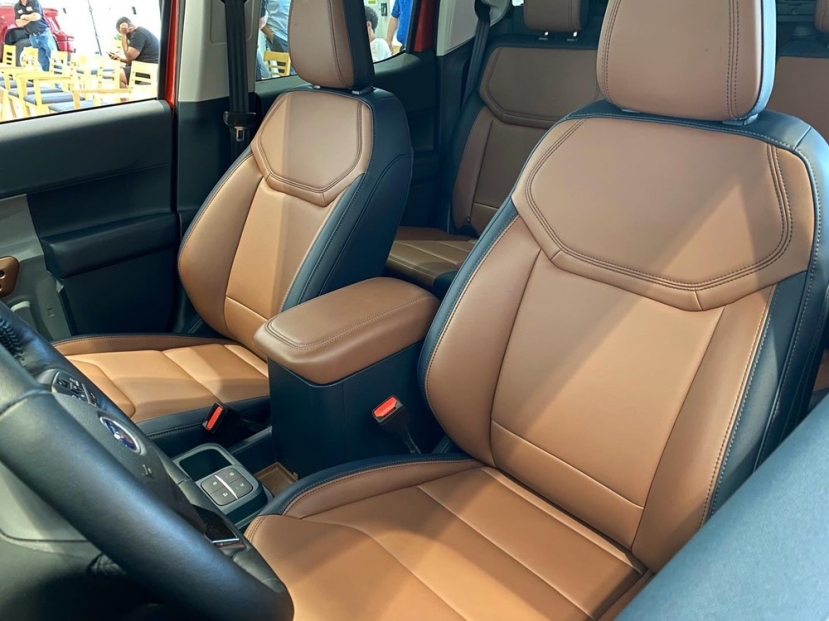 Ford Maverick đã xuất hiện tại đại lý: Chiêm ngưỡng mẫu bán tải cực hot gây sốt nhiều tháng qua - Ảnh 5 Ford Maverick đã xuất hiện tại đại lý: Chiêm ngưỡng mẫu bán tải cực hot gây sốt nhiều tháng qua - Ảnh 5