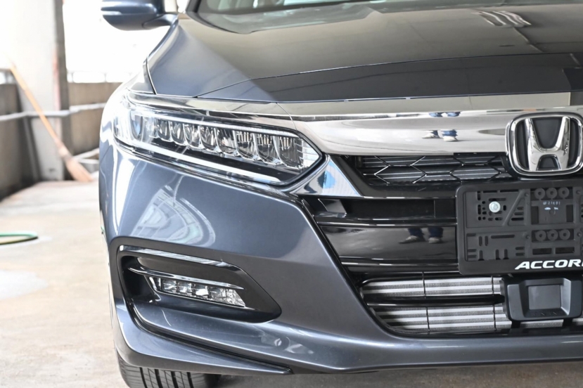 Ảnh thực tế Honda Accord đời mới sẽ có mặt tại Việt Nam thời gian tới - Ảnh 2 Ảnh thực tế Honda Accord đời mới sẽ có mặt tại Việt Nam thời gian tới - Ảnh 2